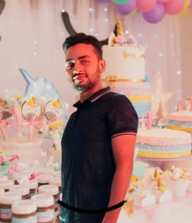 পেঁপে গাছে পানি দিতে গিয়ে বিদ্যুৎস্পৃষ্টে যুবকের মৃত্যু